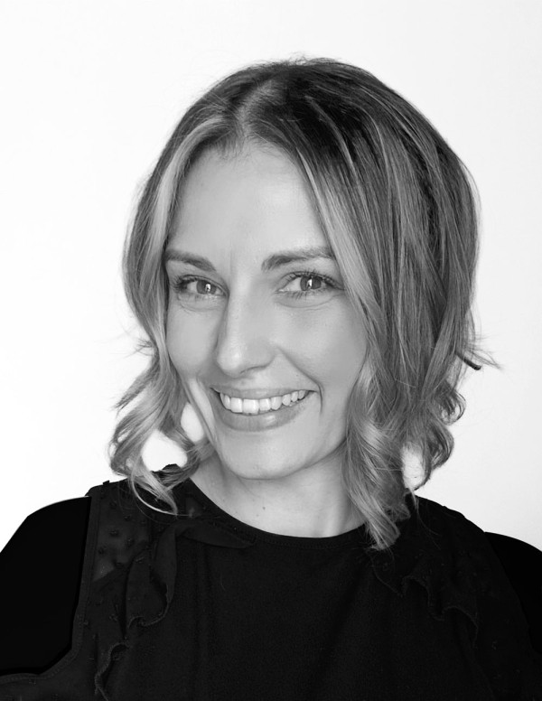 Aline Larkin